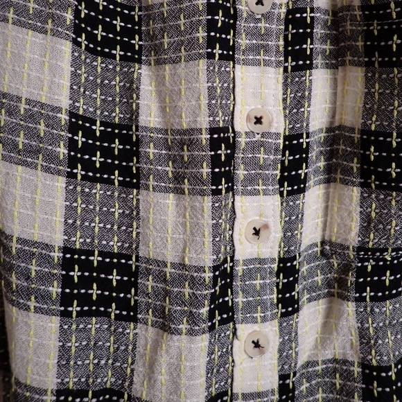 Anthropology Pilcro Breezy Button down Black Motif Long Sleeve top plaid size LP - Picture 10 of 11